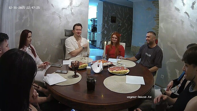 realm8-cam13-1767292122