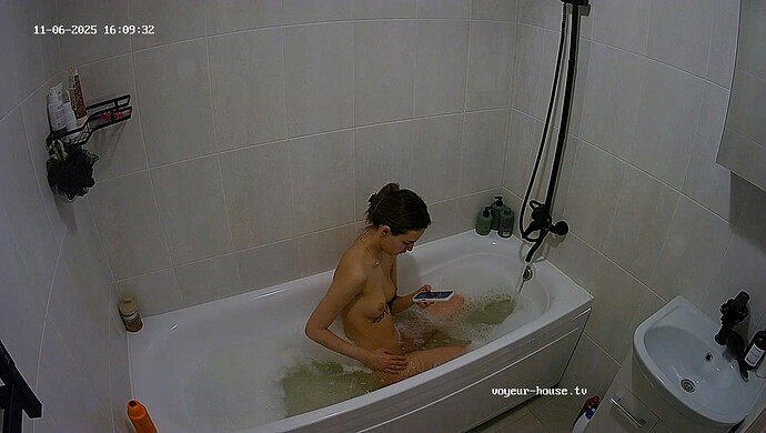 realm13-cam19-1762434701