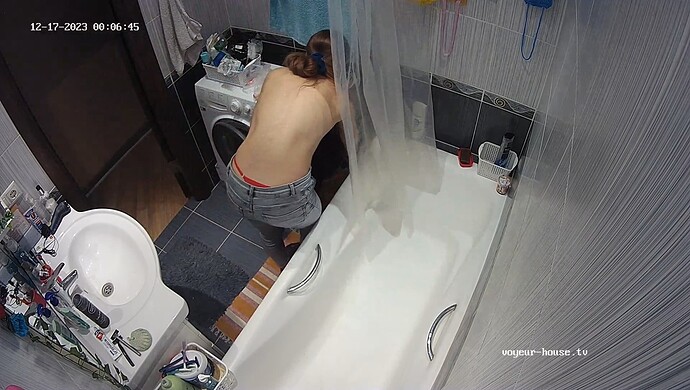 realm37-cam111-1702761492