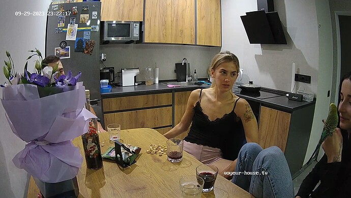 realm8-cam12-1696018975