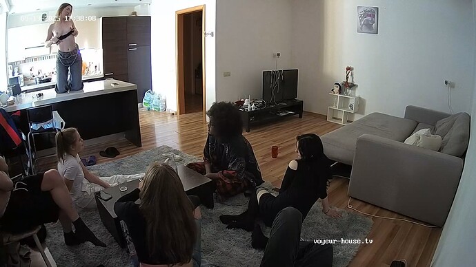 realm52-cam14-1758281904