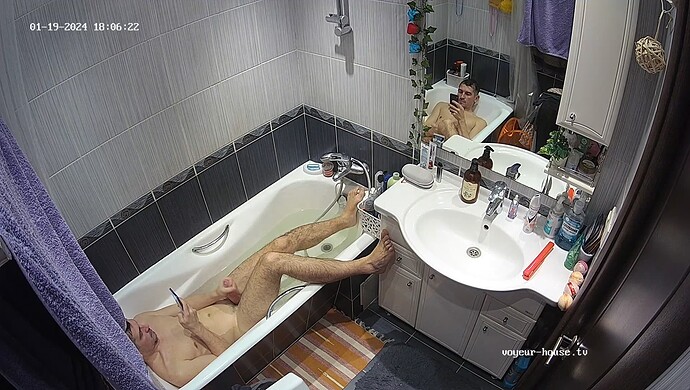 realm37-cam112-1705688112