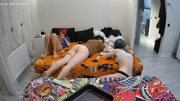 realm5-cam15-1765597551