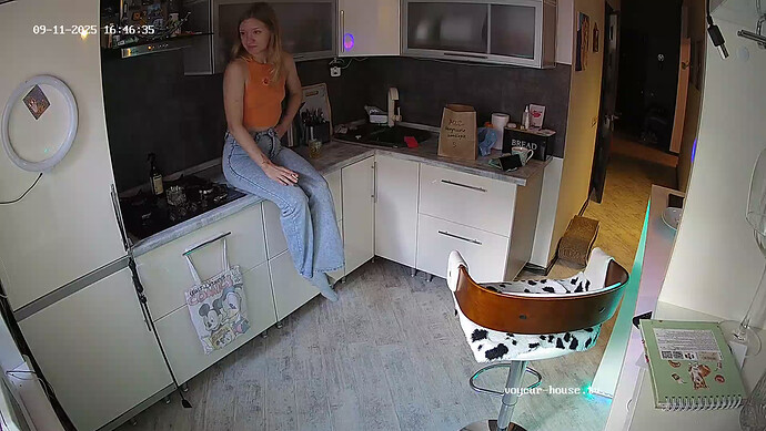 realm64-cam12-1757598438