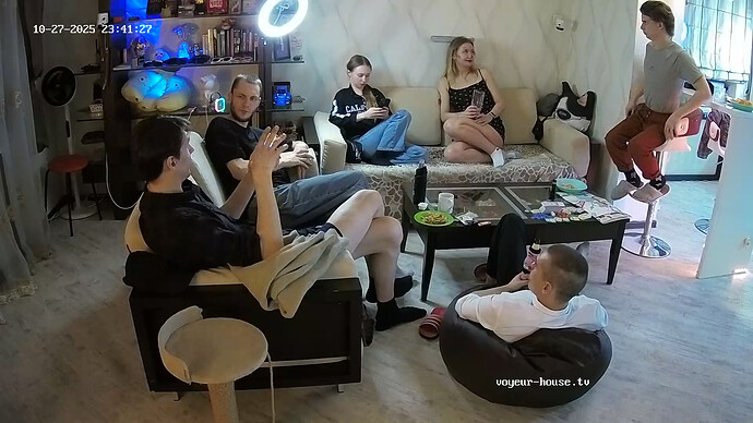 realm64-cam14-1761597729