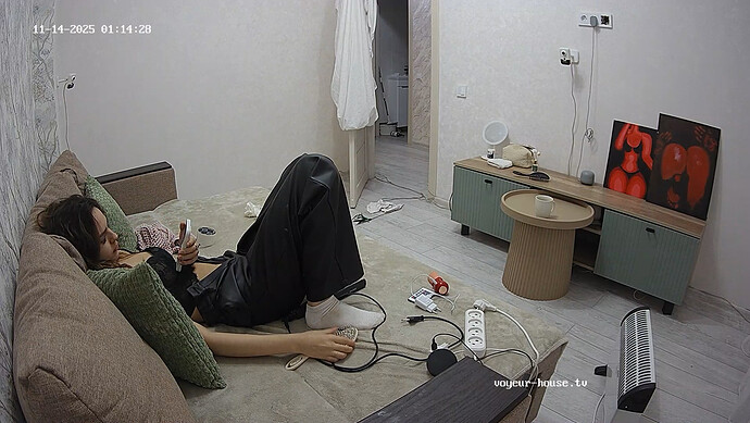 realm13-cam15-1763072464