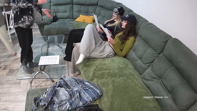 realm126-cam16-1765046578