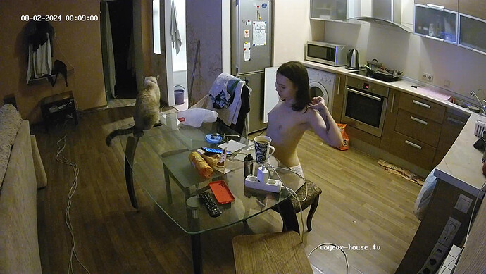 realm69-cam12-1722584499