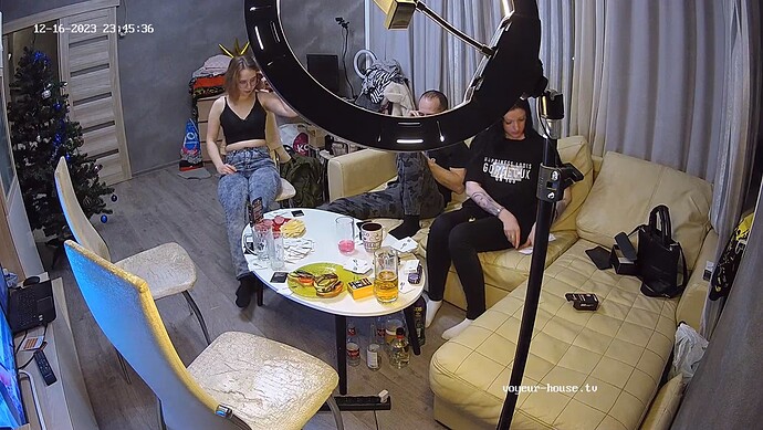 realm62-cam13-1702759751