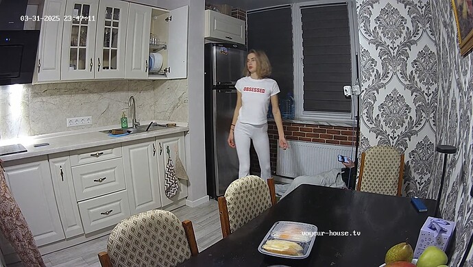 realm8-cam12-1743454113