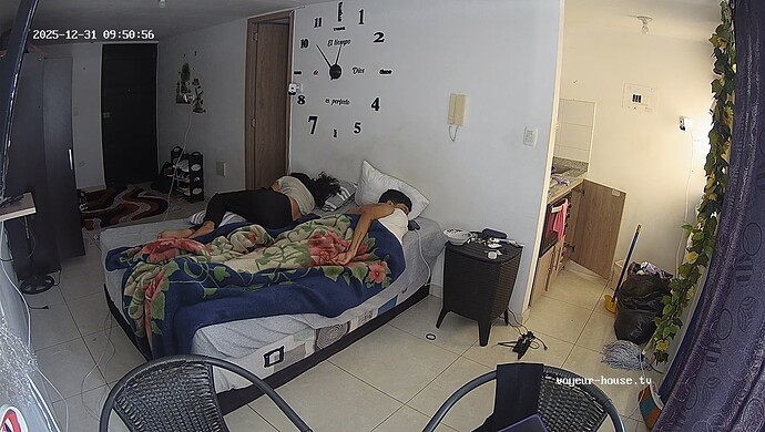 realm142-cam15-1767192683