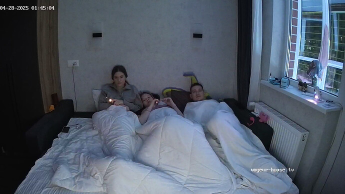 realm56-cam15-1745793962