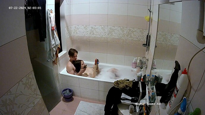 realm69-cam19-1721599416