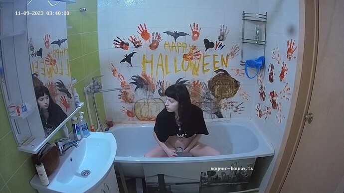 realm73-cam19-1699495644