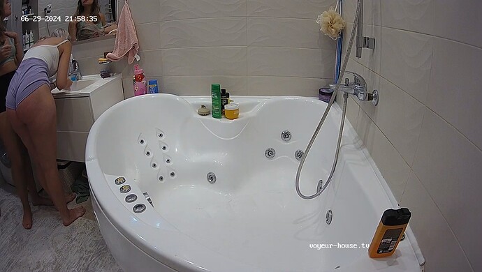 realm59-cam111-1719687550 (1)