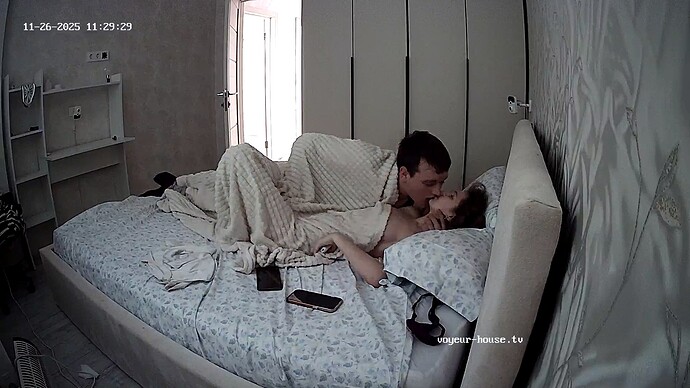 realm13-cam16-1764156370