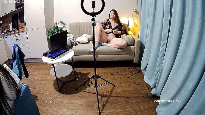 realm127-cam14-1764786012