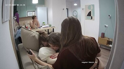 realm33-cam14-1702971128