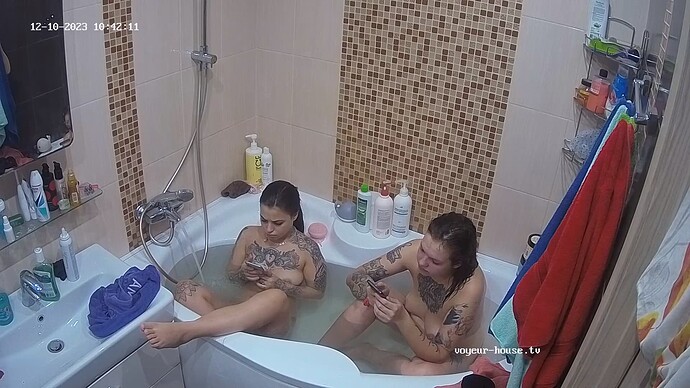 realm62-cam110-1702225547