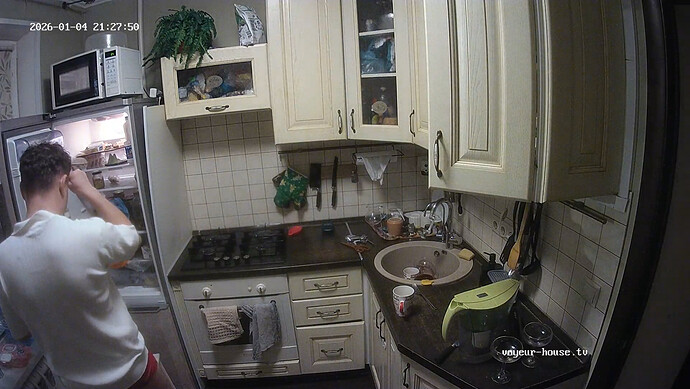 realm7-cam12-1767558559