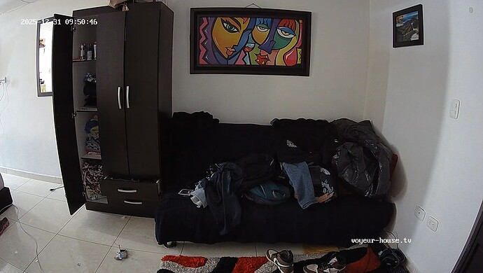 realm142-cam12-1767192670