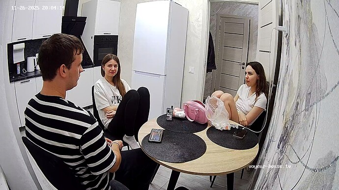 realm13-cam11-1764183158