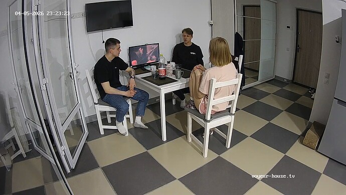 realm64-cam15-1775420648