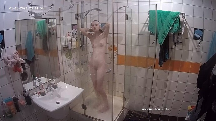 realm52-cam110-1705352156