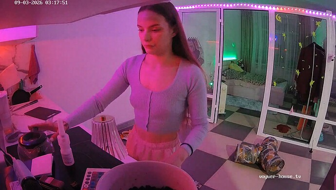 realm64-cam11-1788394941