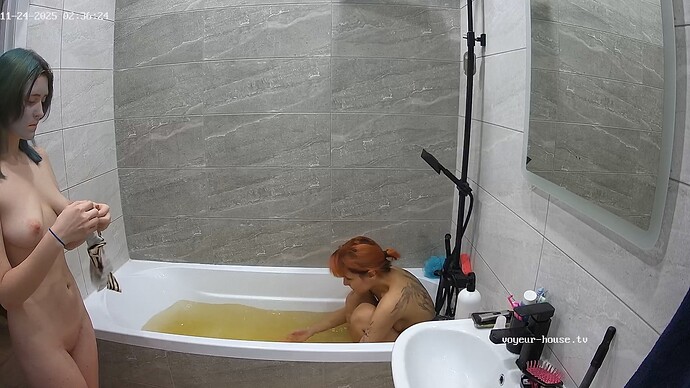 realm5-cam19-1763943526