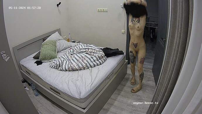 realm98-cam16-1715379245