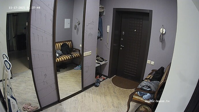 realm64-cam111-1763332748