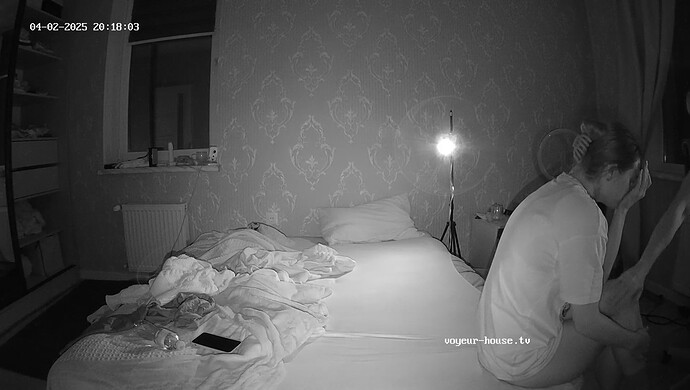 realm8-cam18-1743643641