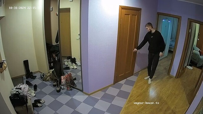 realm18-cam115-1730402182