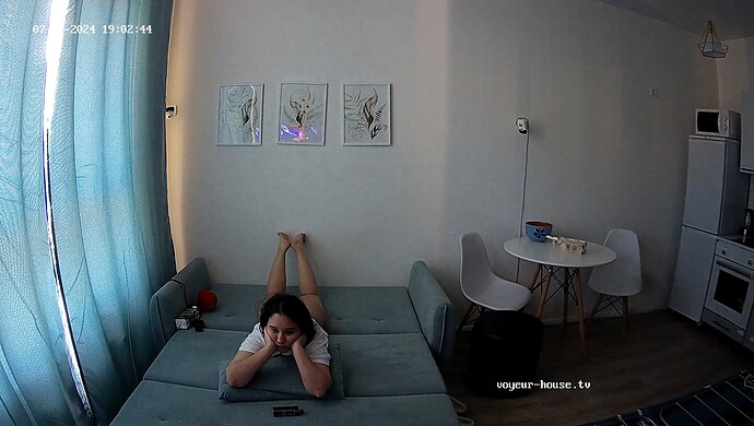 realm2-cam15-1721491410