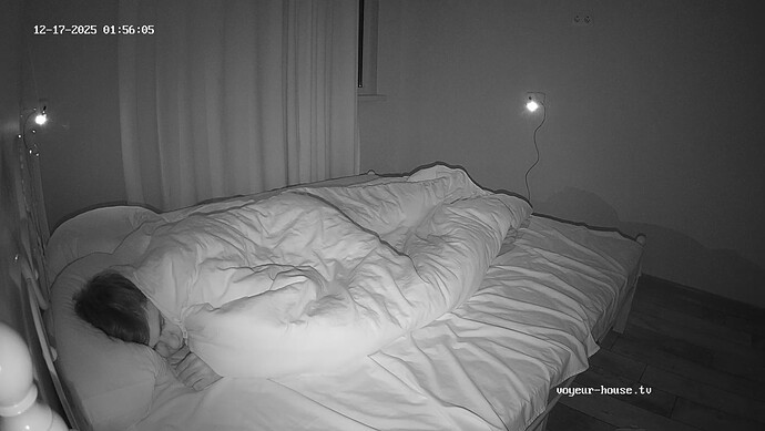 realm126-cam19-1765925801