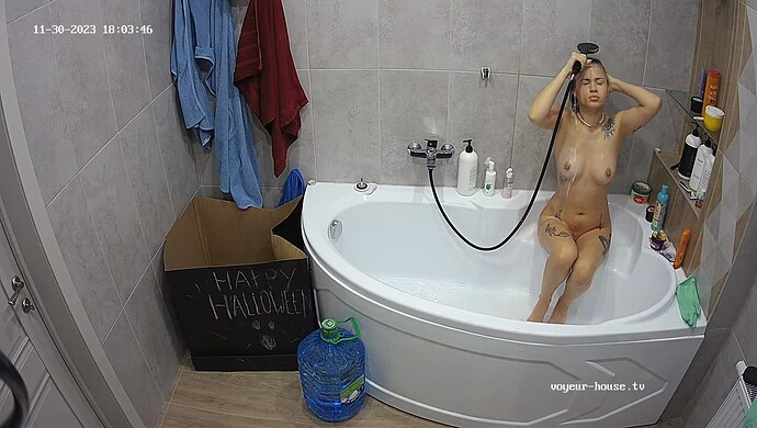 realm84-cam111-1701356658