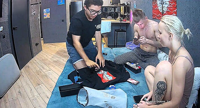 realm108-cam15-1759592019