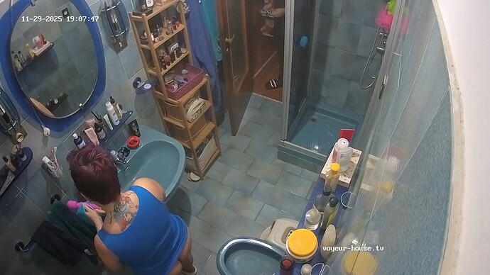 realm30-cam111-1764446062