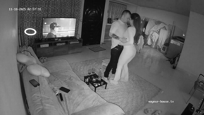 realm121-cam13-1763473217