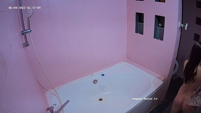 Ryry_230604_shower_@_Tonk_realm19-cam113-1685875216