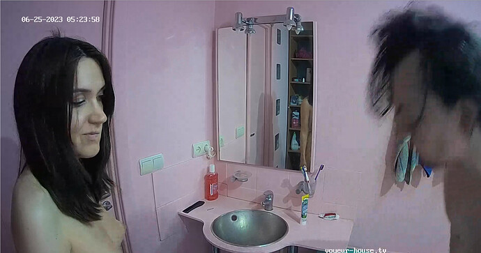 Screenshot 2023-06-24 at 19-30-49 Bedroom camera at Tonk reallifecam apartment at Voyeur House TV (cam110)