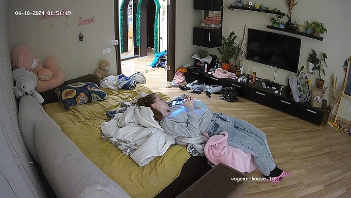 realm37-cam16-1712735484