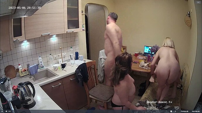 Ashampoo_Snap_samedi 6 mai 2023_19h52m8s_006_Kitchen camera at Mustafa reallifecam apartment at Voyeur House TV (cam12) - Google Chrome