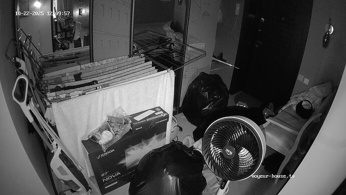 realm64-cam111-1761124255