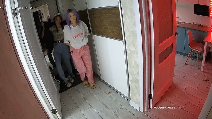 realm97-cam110-1761442822