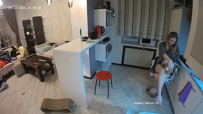 realm64-cam112-1768350089