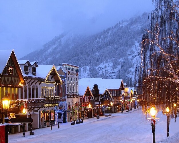 Widescreen-Snowy-Winter-Town-Desktop-Wallpapers