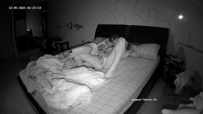 realm8-cam111-1764937693