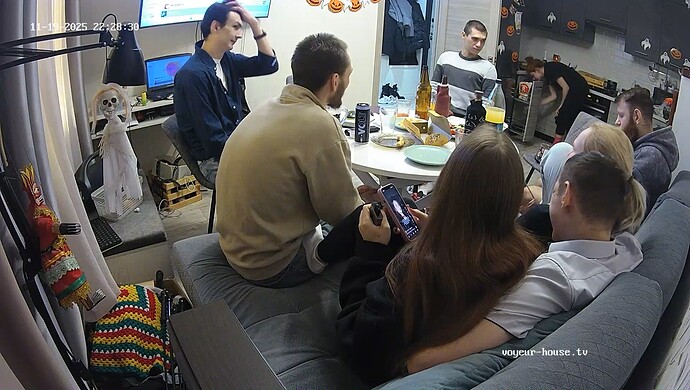 realm18-cam13-1763581328